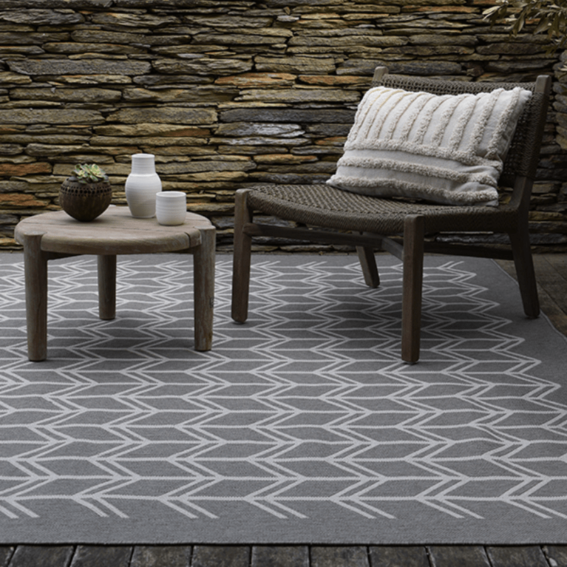 https://www.lcvdesignsndecor.co.za/shop/decor/rugs/rugs-indoor-and-outdoor-use/insignia-pewter-rug/ Insignia Pewter Rug