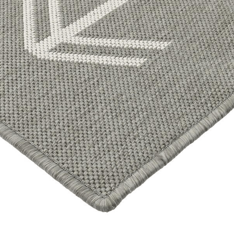 https://www.lcvdesignsndecor.co.za/shop/decor/rugs/rugs-indoor-and-outdoor-use/insignia-pewter-rug/ Insignia Pewter Rug 800 x 800px-min