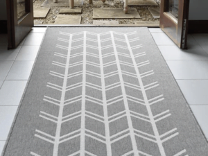 Insignia Pewter Runner Lifestyle 1