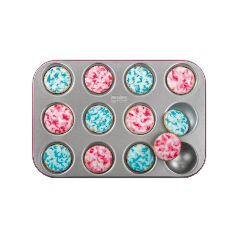 https://www.lcvdesignsndecor.co.za/shop/kitchen-dining/baking-essentials/bakeware/specialty-baking-pans/zenker-florentine-biscuit-baking-tray/ Zenker Florentine Biscuit Baking Tray 38.5x26.5cm Lifestyle 1