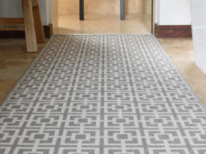 Synthesis Pewter Runner Lifestyle