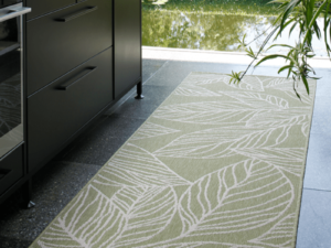 Laurel Moss Runner Lifestyle