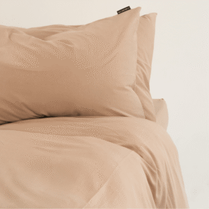 T-Shirt Duvet Cover Set Earth Lifestyle Close-up