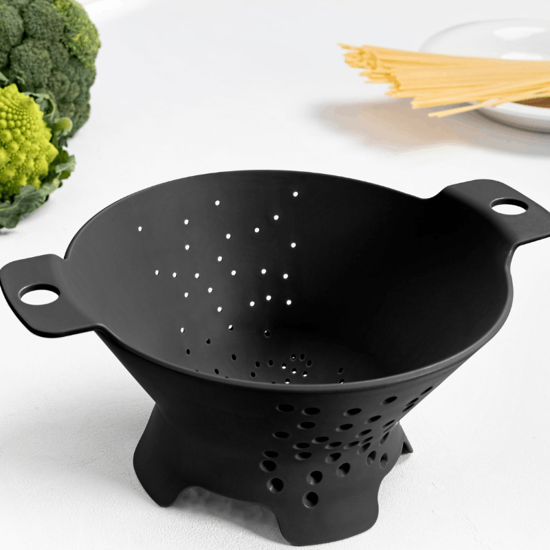 https://www.lcvdesignsndecor.co.za/shop/kitchen-dining/cooking-essentials/prep-tools/colanders-strainers/blim-plus-cosmo-colander-carbon-black/ Blim Plus Cosmo Colander Carbon Black Lifestyle Main