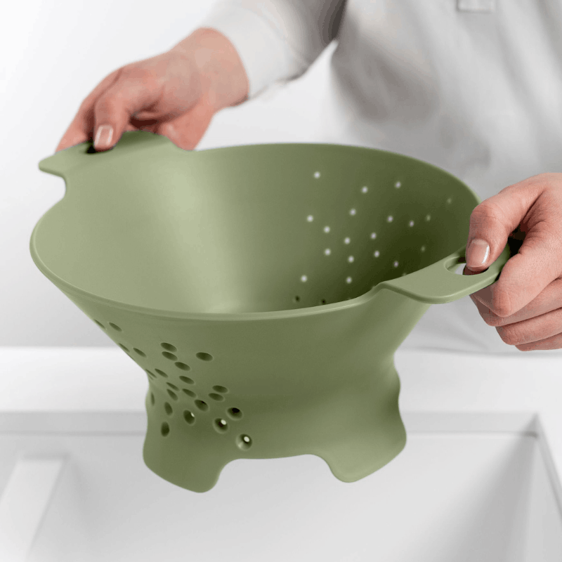 https://www.lcvdesignsndecor.co.za/shop/kitchen-dining/cooking-essentials/prep-tools/colanders-strainers/blim-plus-cosmo-colander-forest-dark/ Blim Plus Cosmo Colander Forest Dark Lifestyle