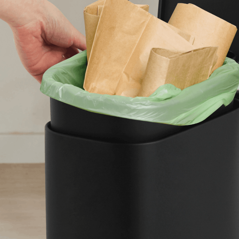 https://www.lcvdesignsndecor.co.za/shop/home-essentials/homekeeping/rubbish-bins/portofino-6l-pedal-bin-black/ Portofino 6L Pedal Bin Black - Slimline Inner Bucket