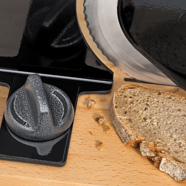 Zassenhaus Classic Manual Bread Slicer-Black 800 x 800px-2-min